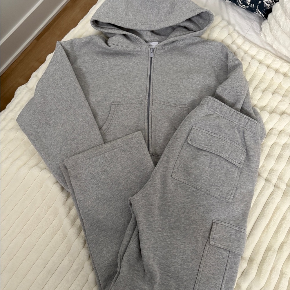 Aritzia Tna heather chrome sweatfleece set